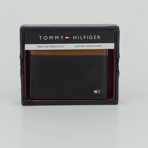 Tommy Hilfiger Genuine Leather Wallet – New with Box